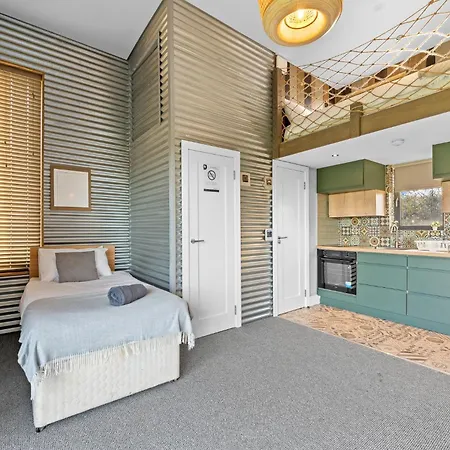 Dom wakacyjny Stunning Log Cabin No5- Sleeps 5 *